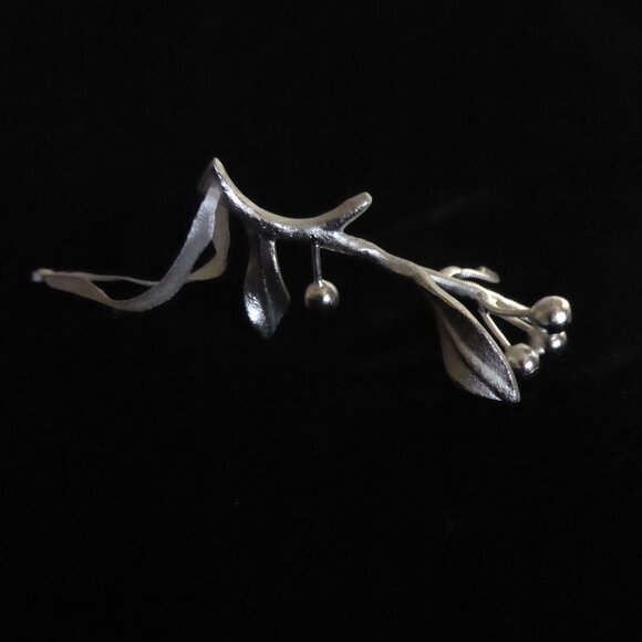 NEW 3.5” SILVER MISTLETOE BRANCH SPRIG ORNAMENT HOLIDAY CHRISTMAS DECORATION - Picture 12 of 15
